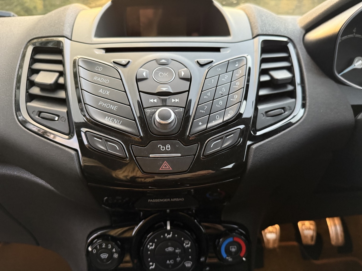 Used Ford Fiesta 2015 for sale - 76554007: Photo 38