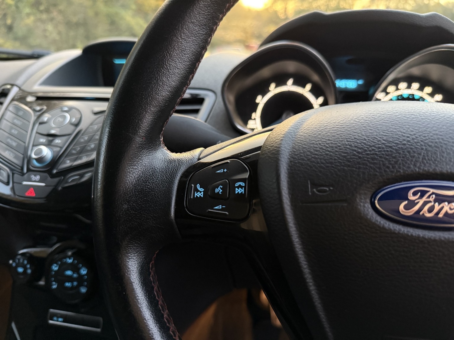 Used Ford Fiesta 2015 for sale - 76554007: Photo 47