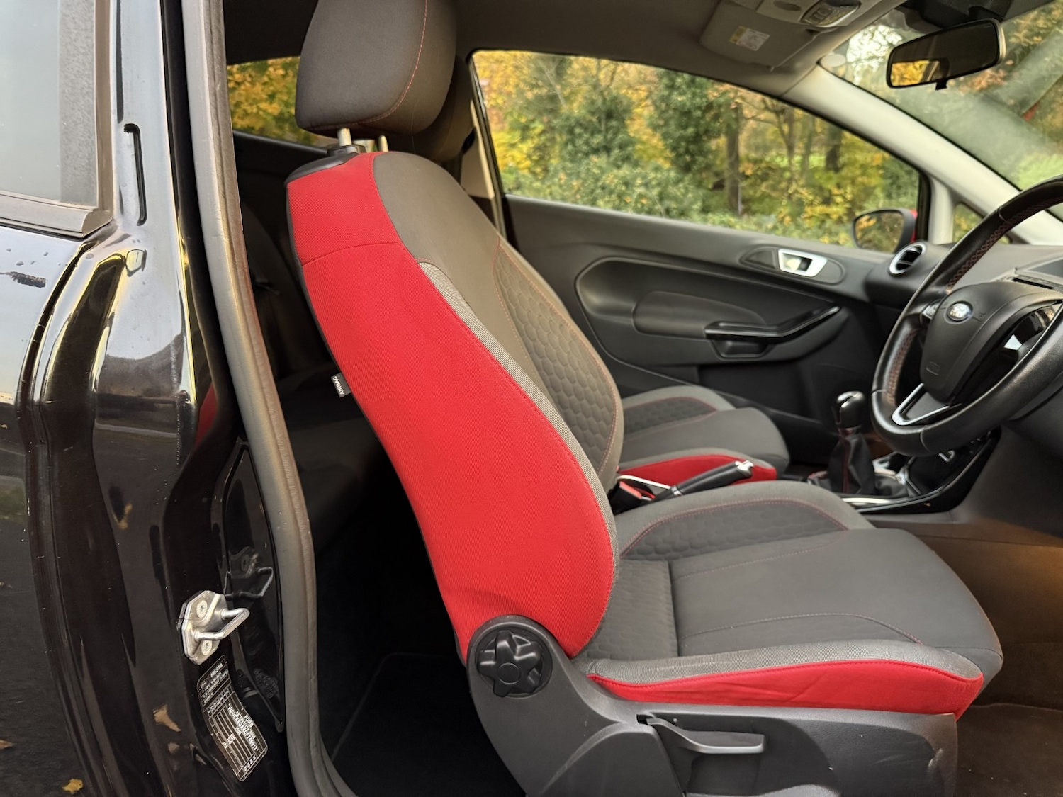 Used Ford Fiesta 2015 for sale - 76554007: Photo 53