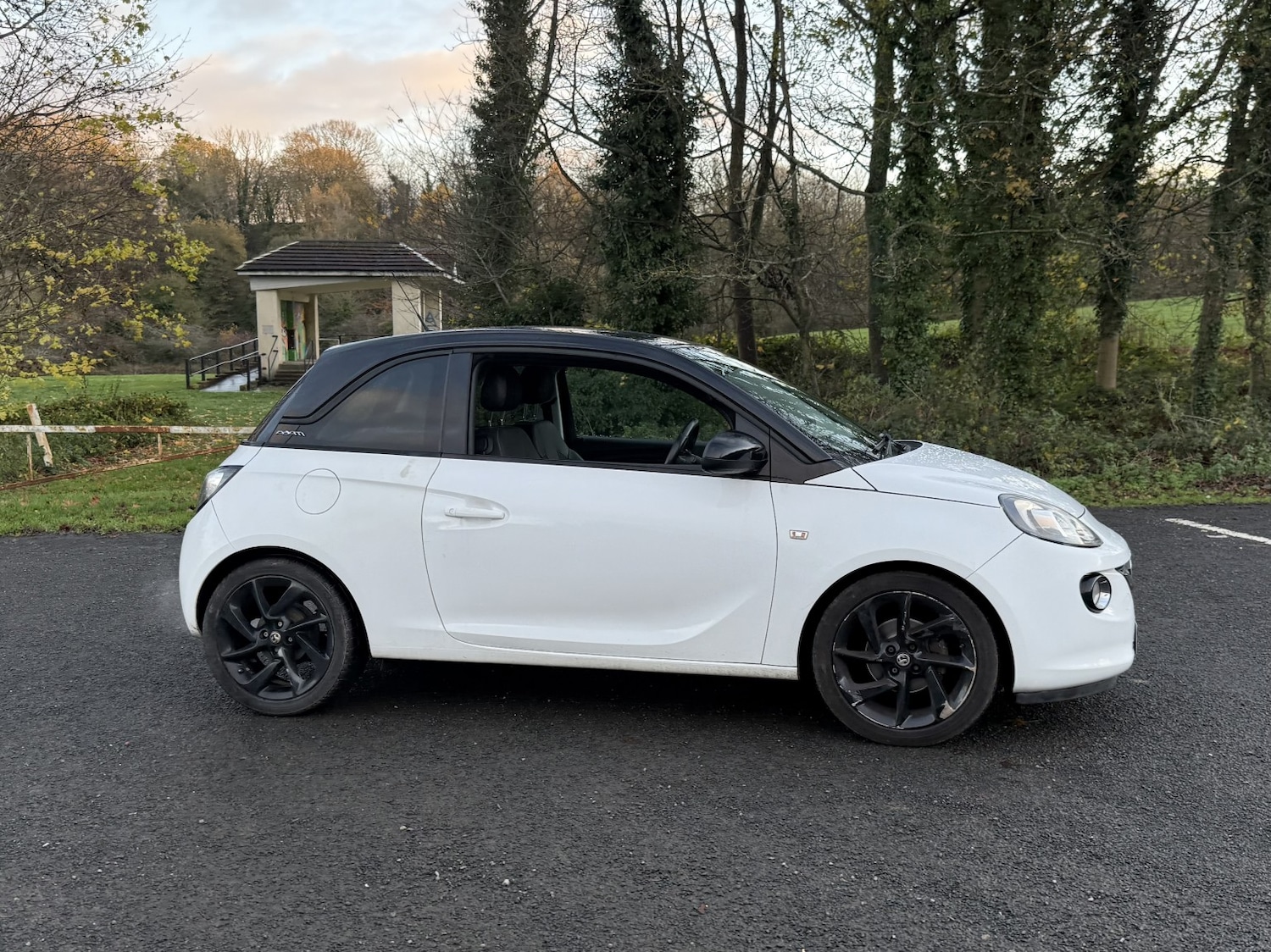 Used Vauxhall ADAM 2017 for sale - 76791516: Photo 2