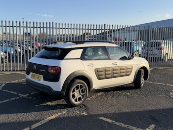 Used Citroen C4 Cactus 2017 for sale - 77931237: Photo