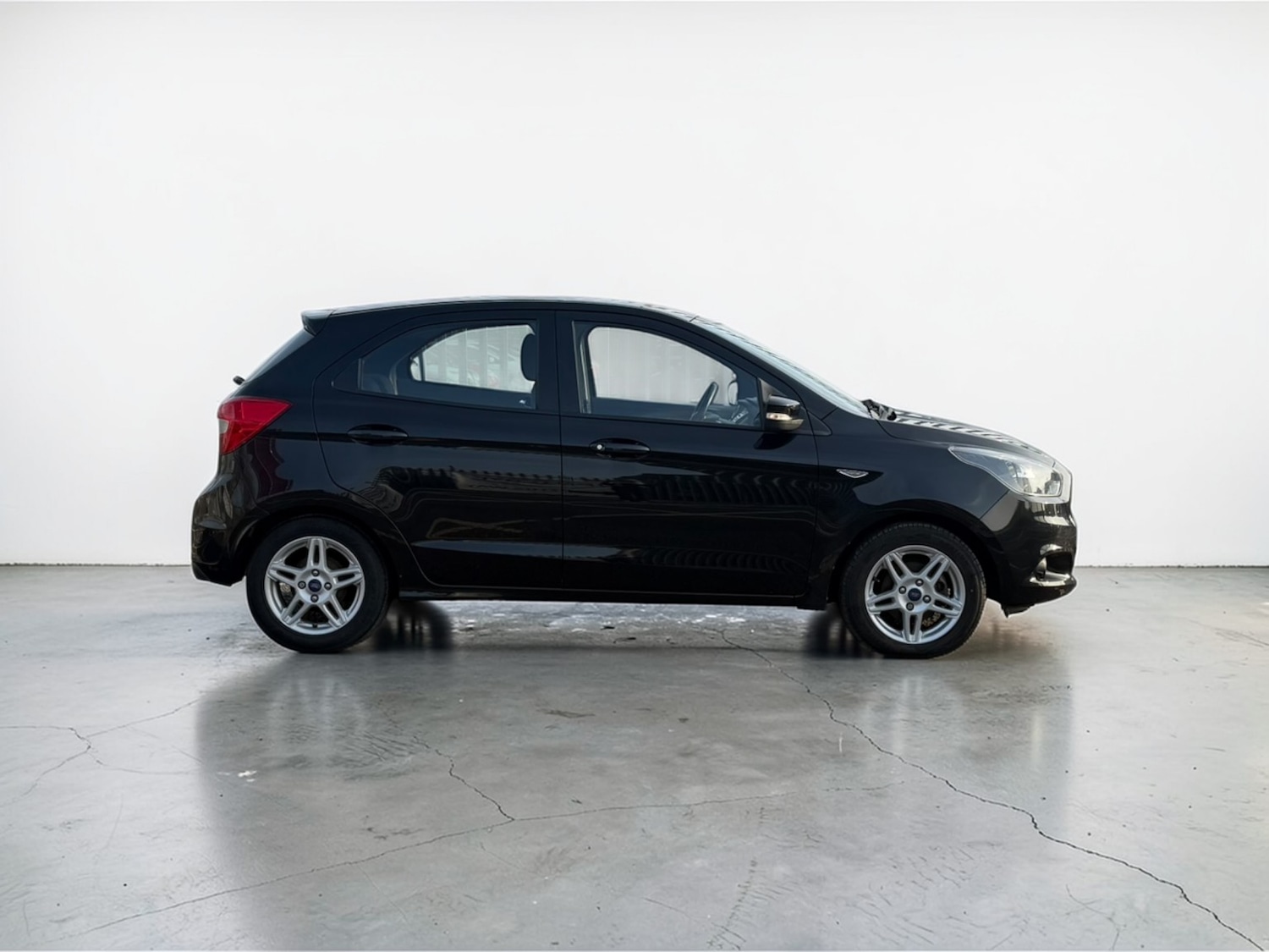 Used Ford Ka+ 2017 for sale - 77983751: Photo 4