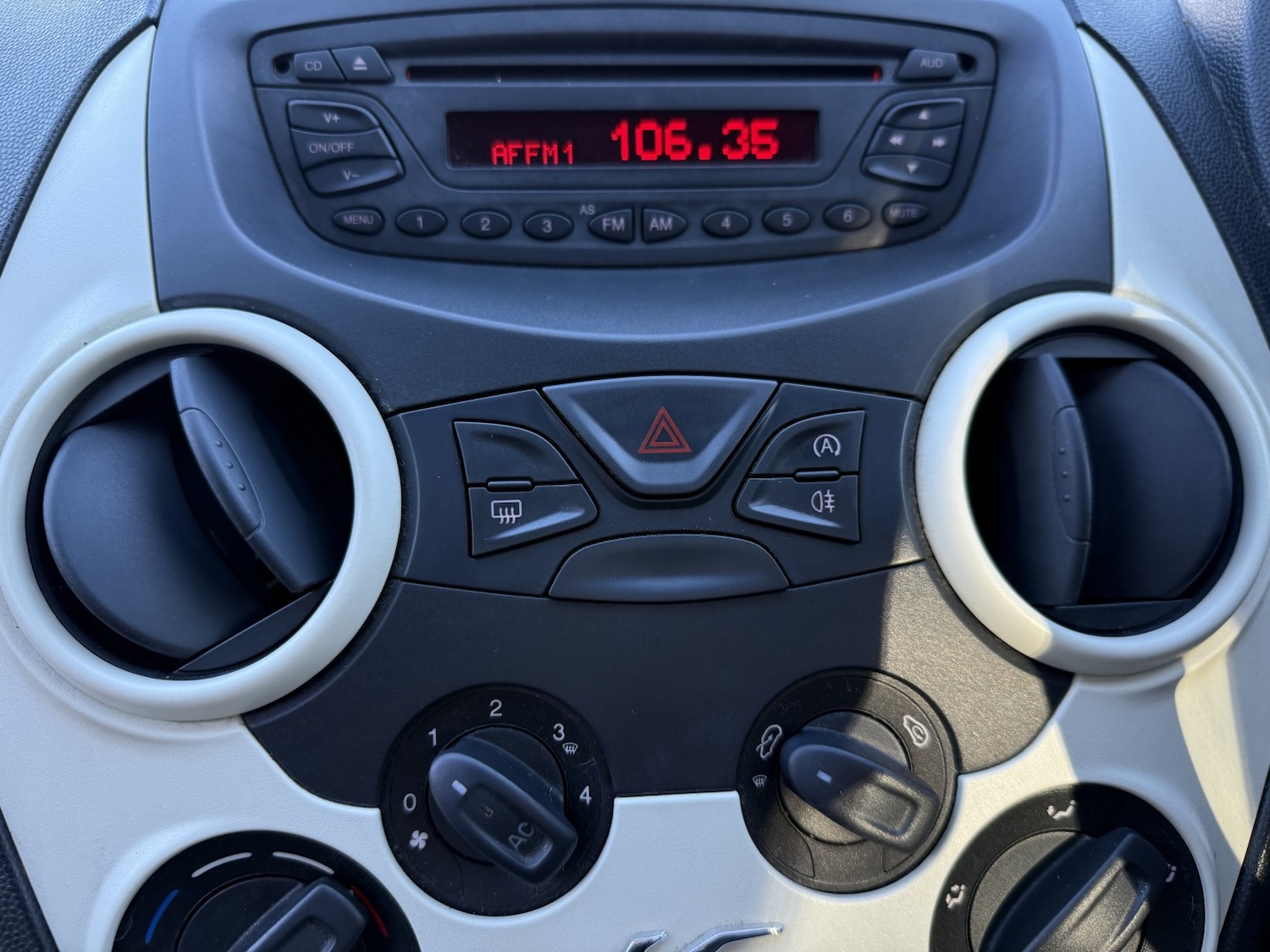 Used Ford Ka 2013 for sale - 77962027: Photo 25