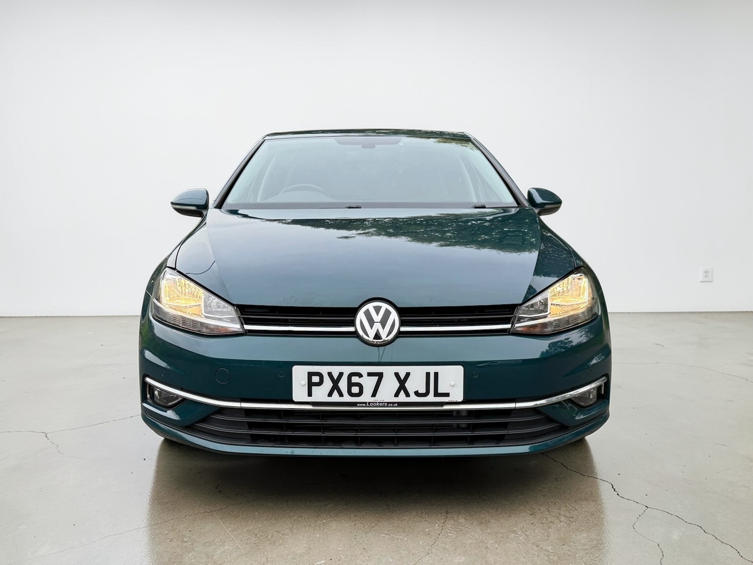 Used Volkswagen Golf 2017 for sale - 78090661: Photo 4