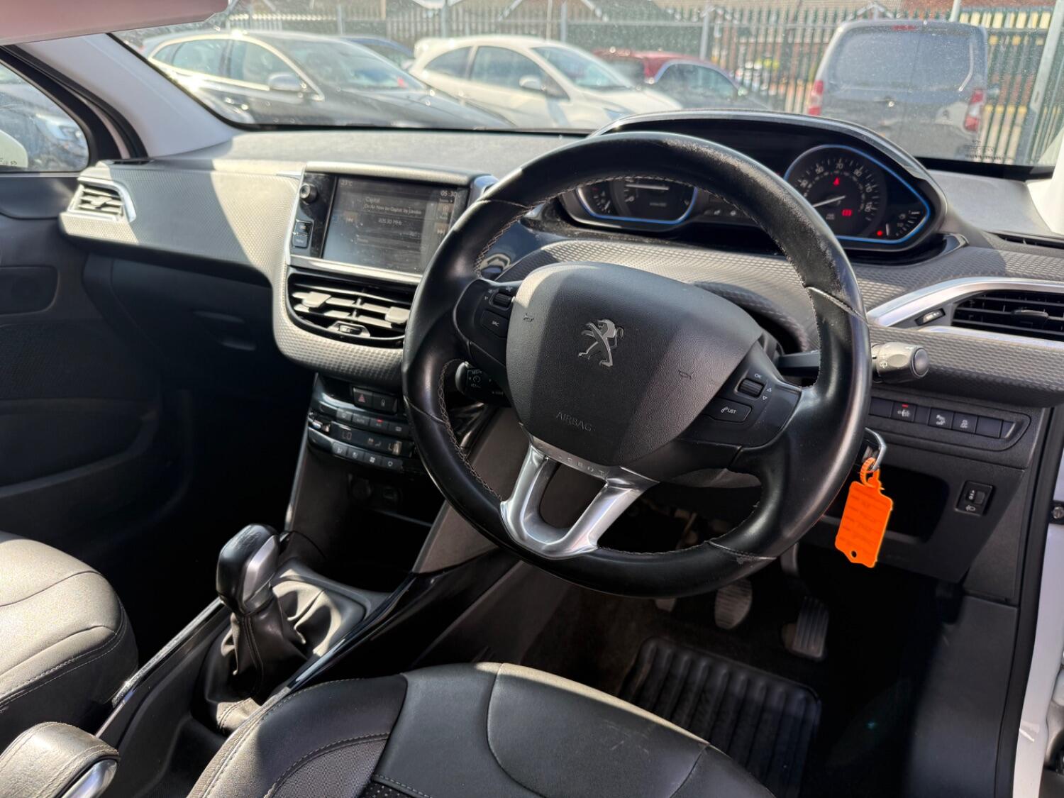 Used Peugeot 2008 2016 for sale - 76794362: Photo 21