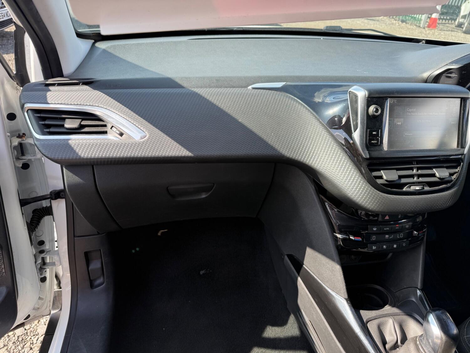 Used Peugeot 2008 2016 for sale - 76794362: Photo 28