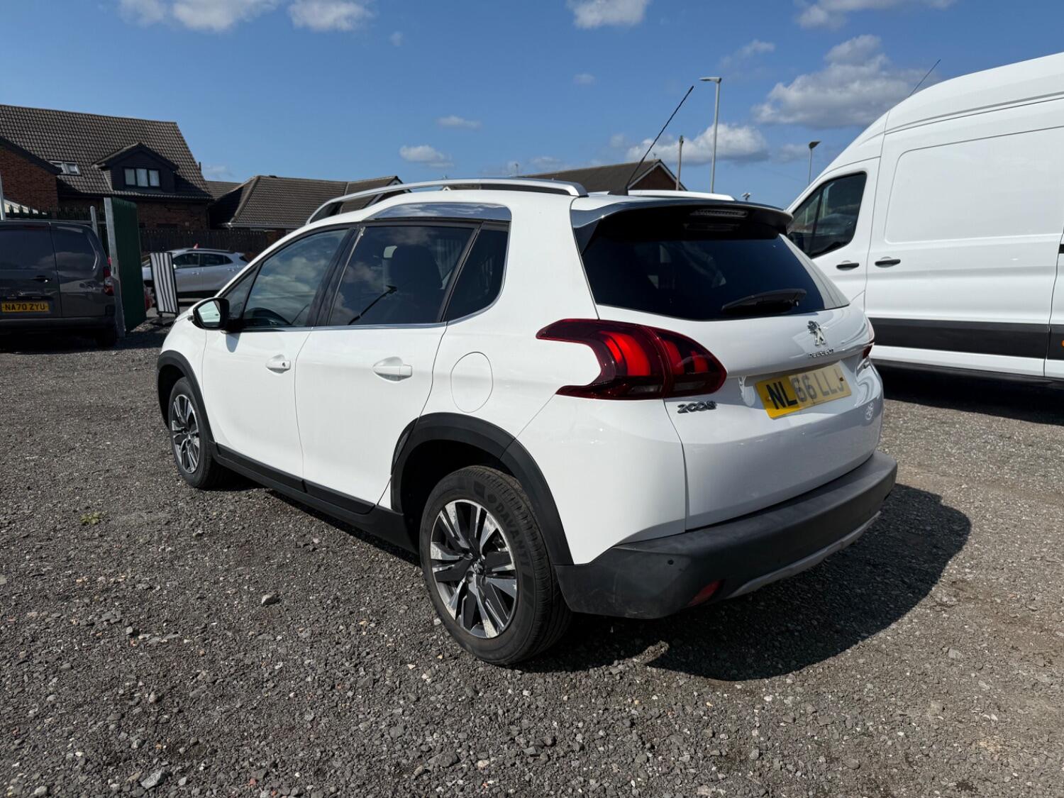 Used Peugeot 2008 2016 for sale - 76794362: Photo 3