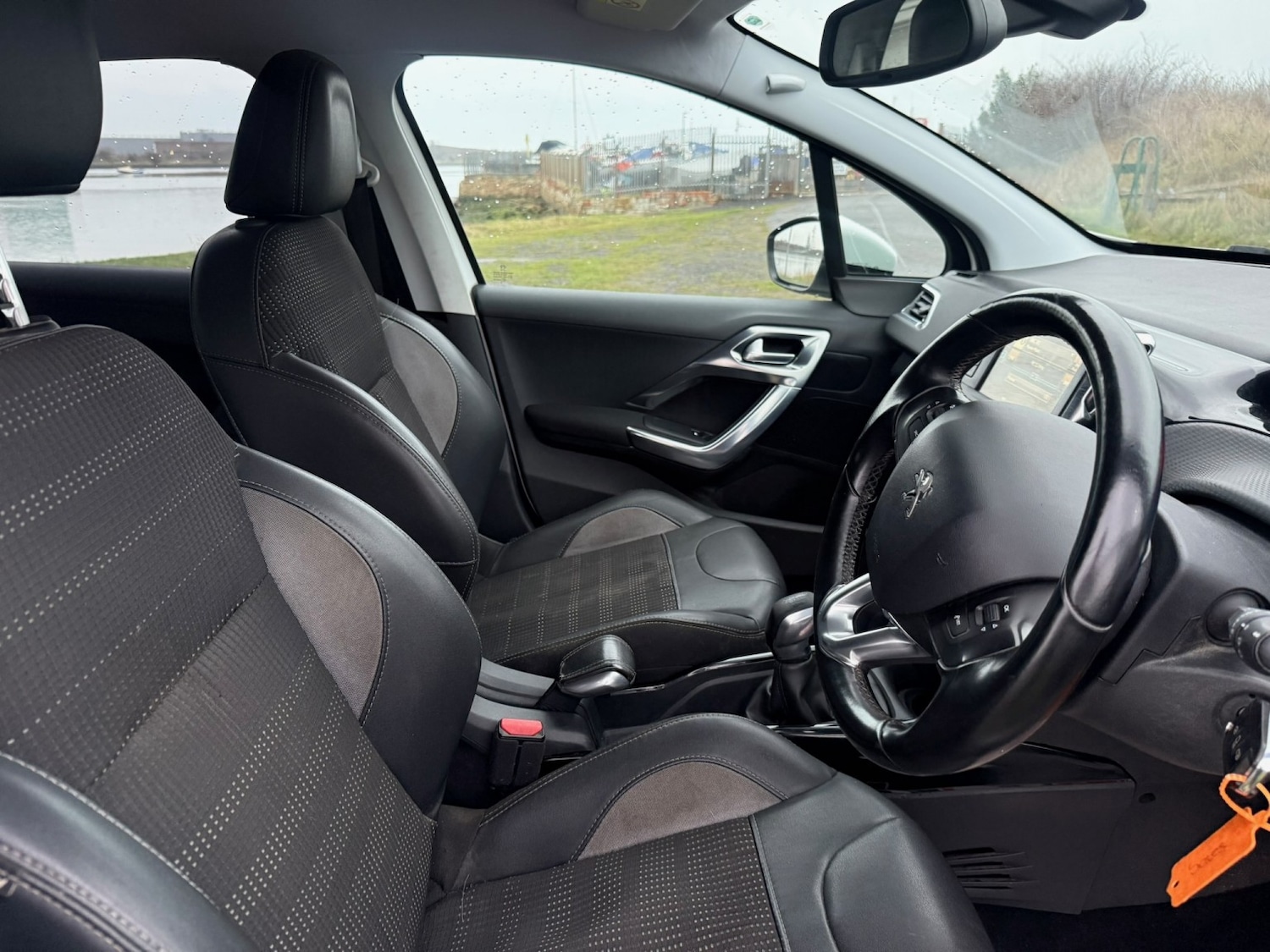 Used Peugeot 2008 2016 for sale - 76794362: Photo 57