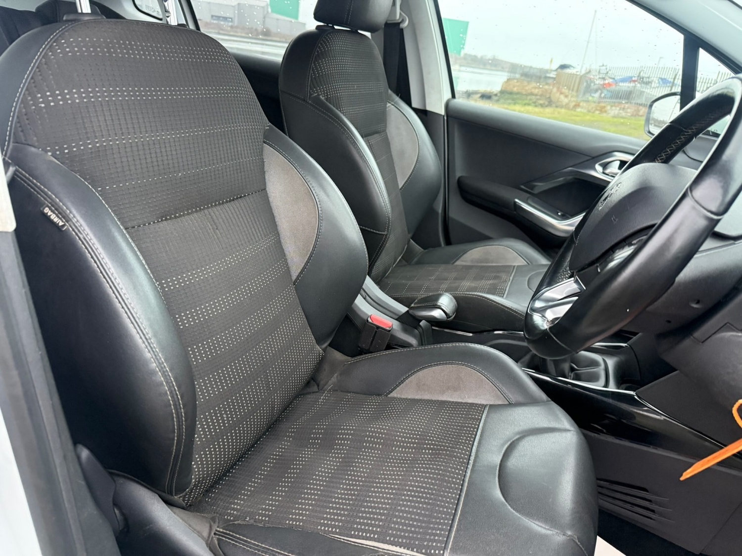 Used Peugeot 2008 2016 for sale - 76794362: Photo 64