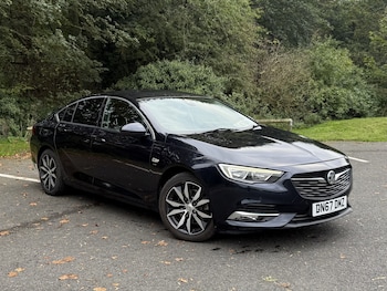 Used Vauxhall Insignia 2017 for sale - 76218817: Photo 2