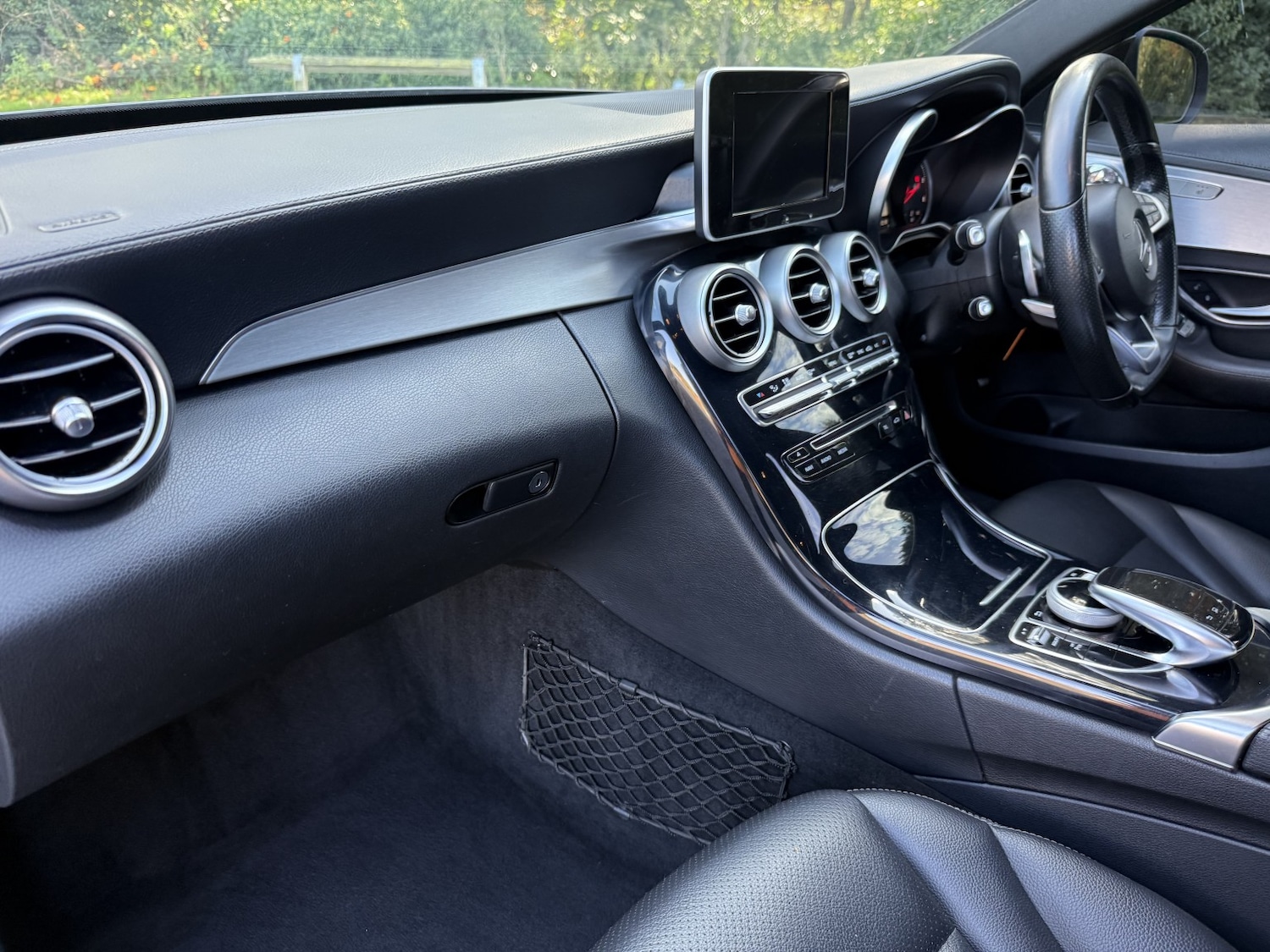 Used Mercedes-Benz C Class 2014 for sale - 75391136: Photo 77