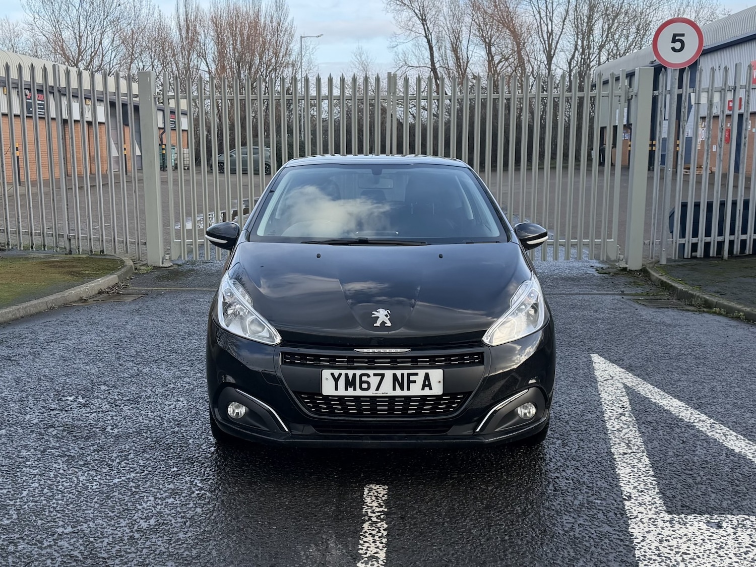 Used Peugeot 208 2018 for sale - 77403623: Photo 2