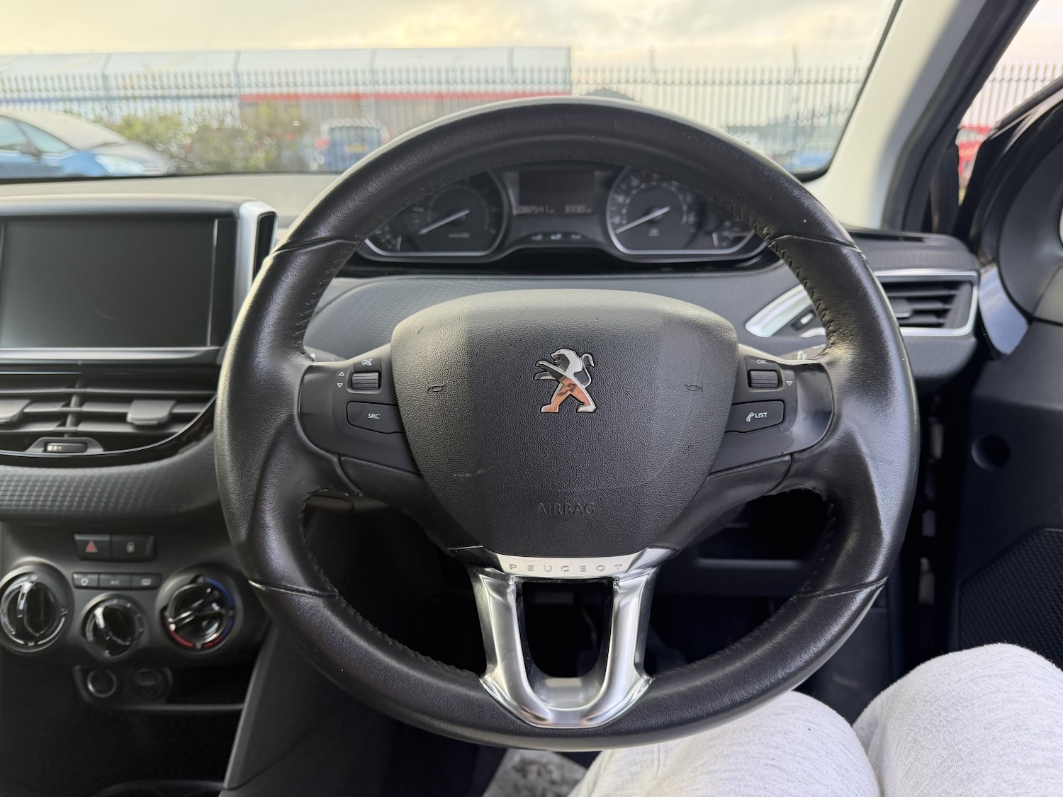Used Peugeot 208 2018 for sale - 77403623: Photo 29