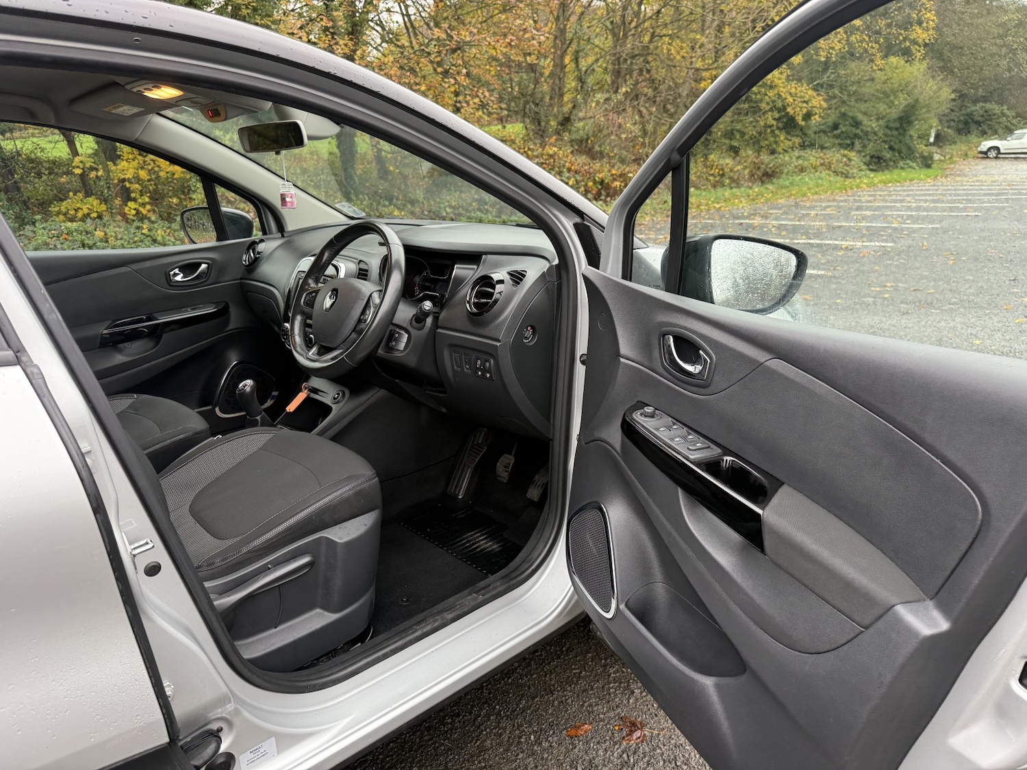 Used Renault Captur 2017 for sale - 76554029: Photo 24