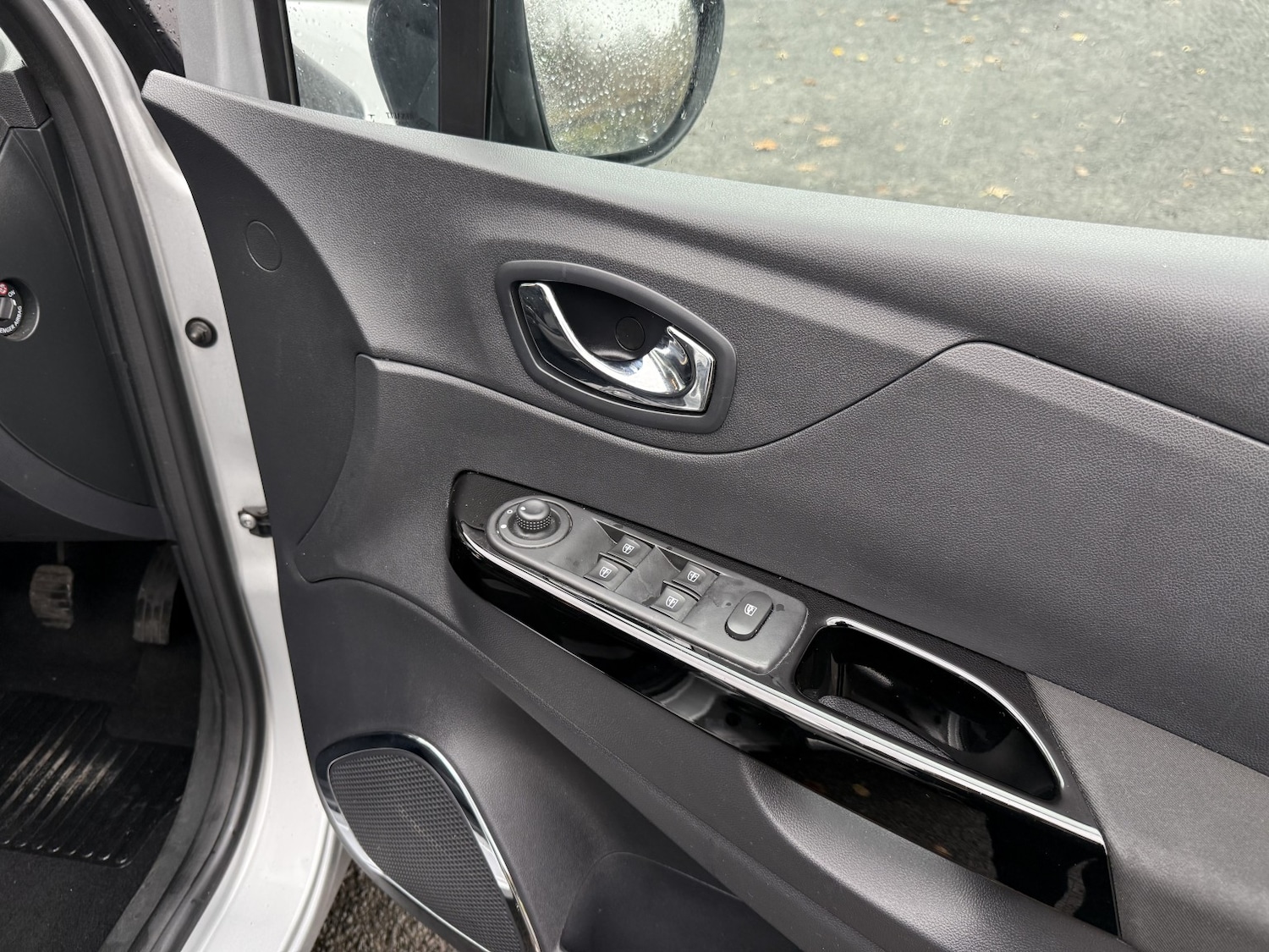 Used Renault Captur 2017 for sale - 76554029: Photo 25