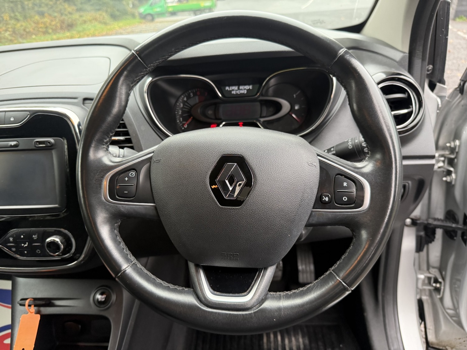 Used Renault Captur 2017 for sale - 76554029: Photo 32