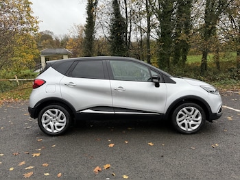 Used Renault Captur 2017 for sale - 76554029: Photo