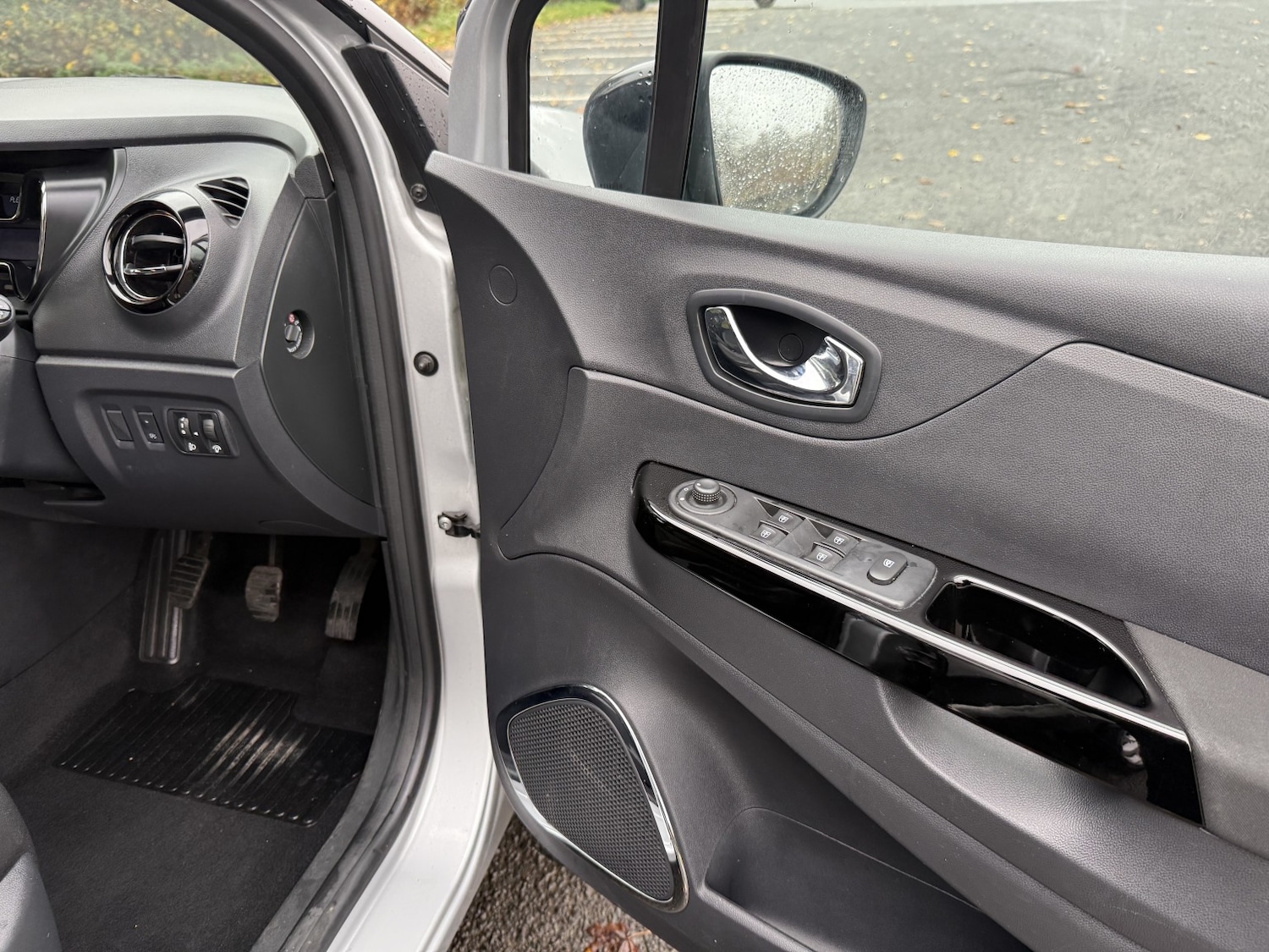 Used Renault Captur 2017 for sale - 76554029: Photo 40