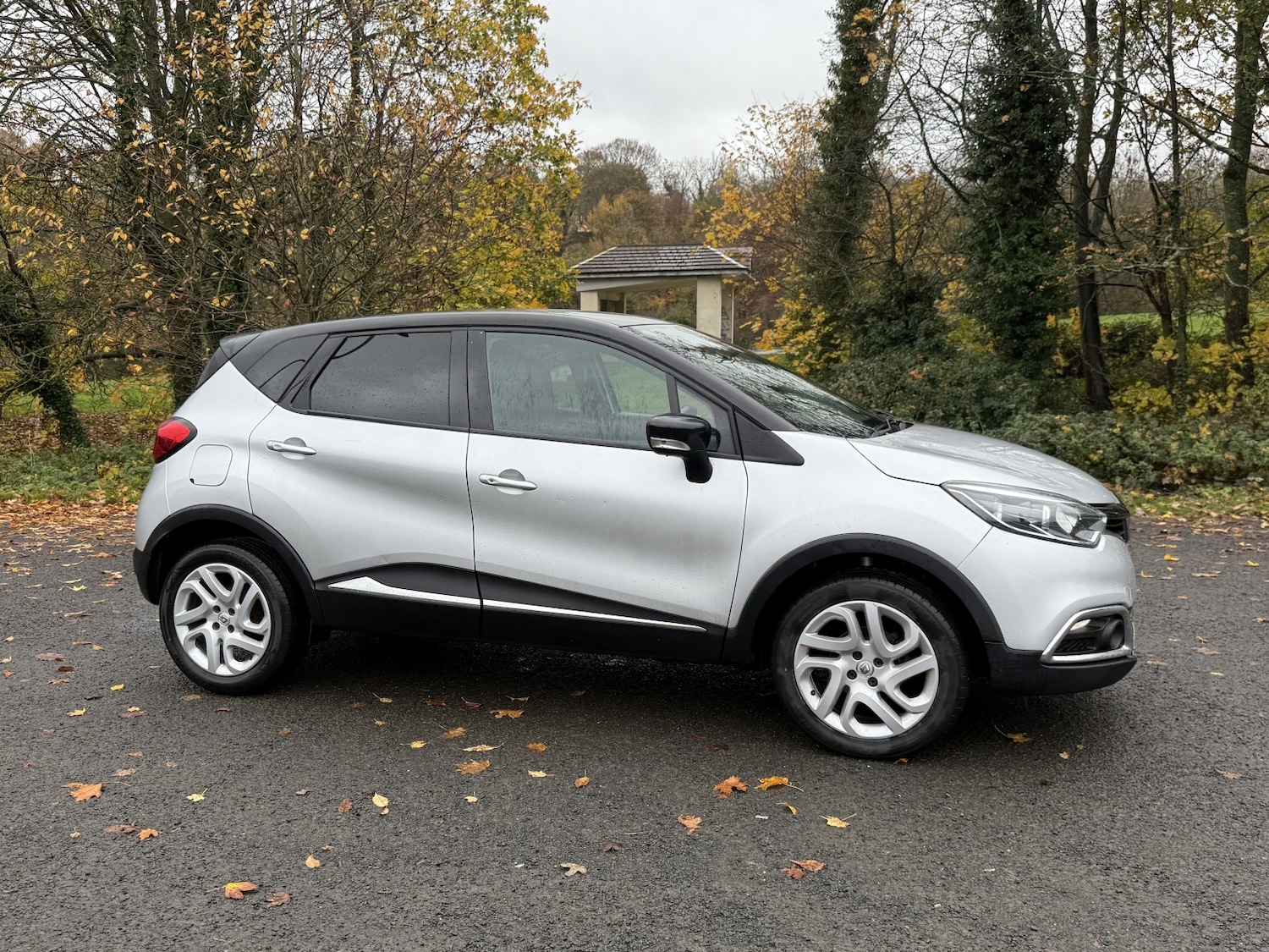 Used Renault Captur 2017 for sale - 76554029: Photo 9