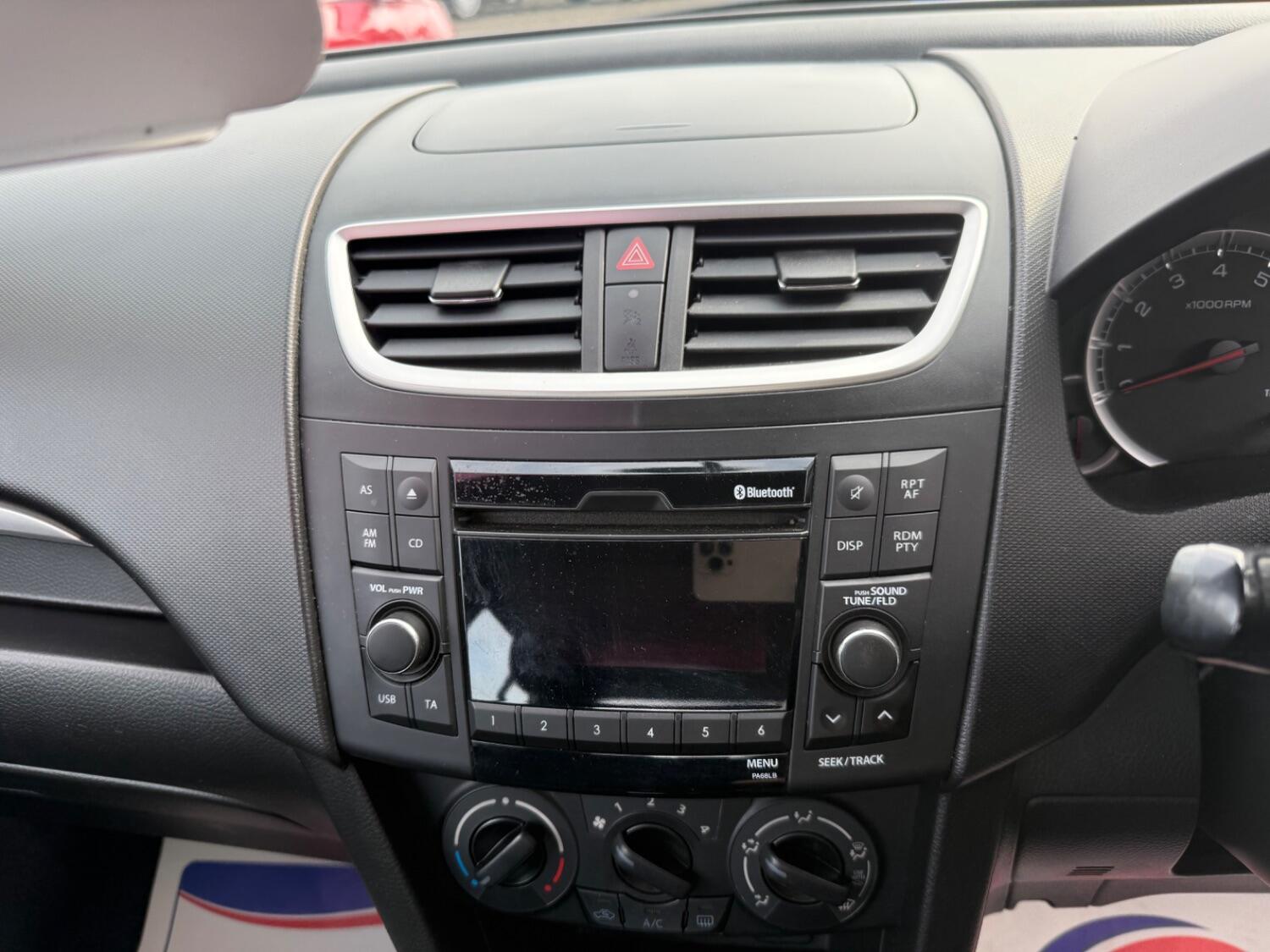 Used Suzuki Swift 2015 for sale - 76794359: Photo 24