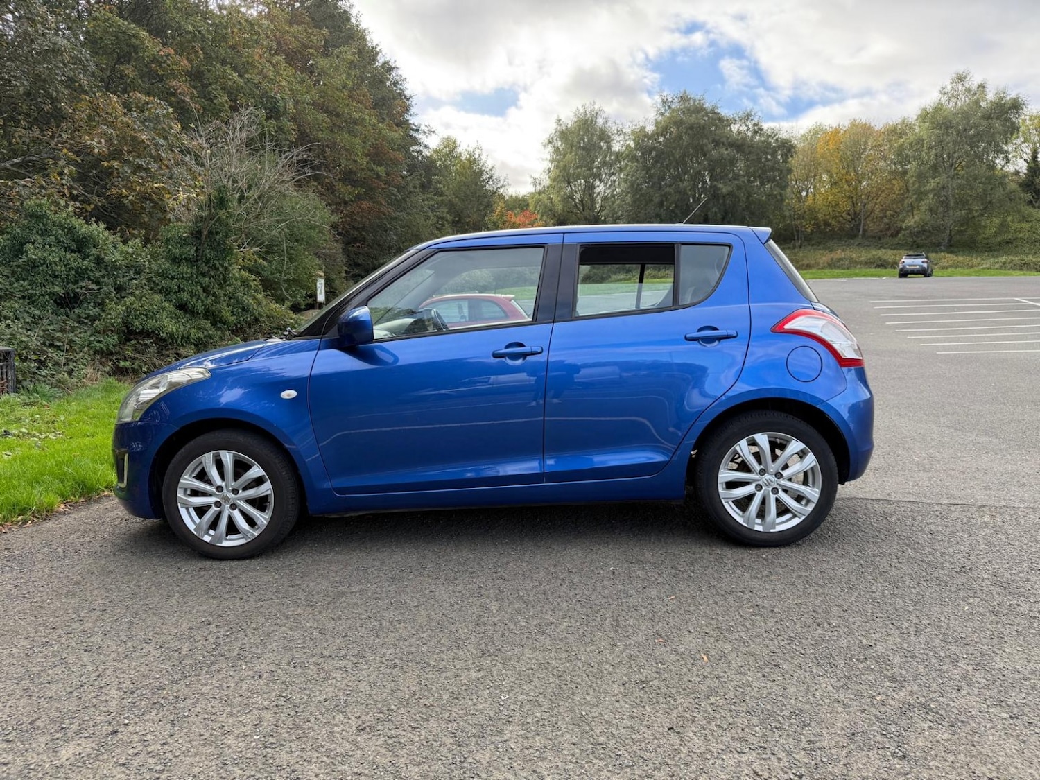 Used Suzuki Swift 2015 for sale - 76794359: Photo 5