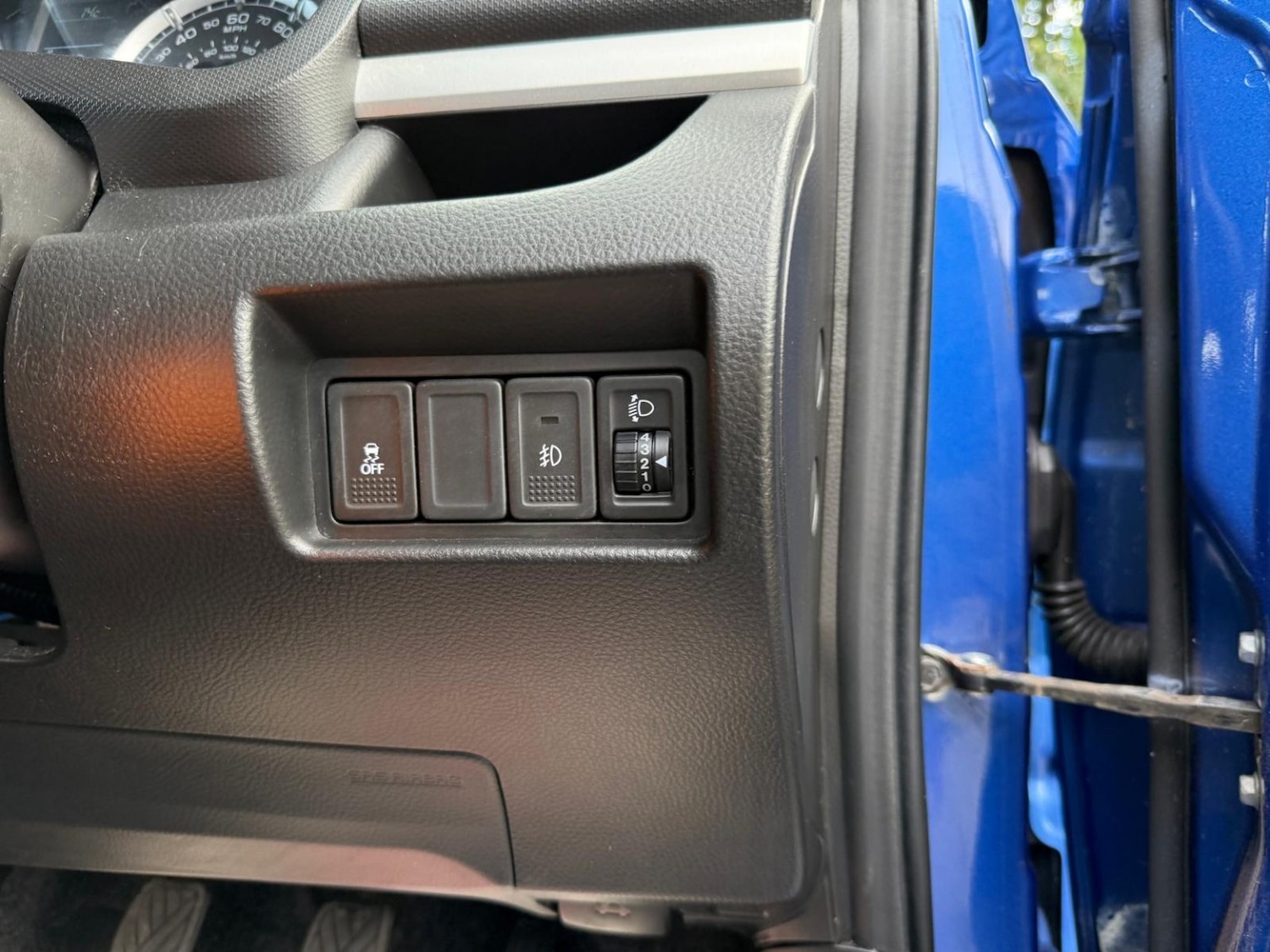 Used Suzuki Swift 2015 for sale - 76794359: Photo 61