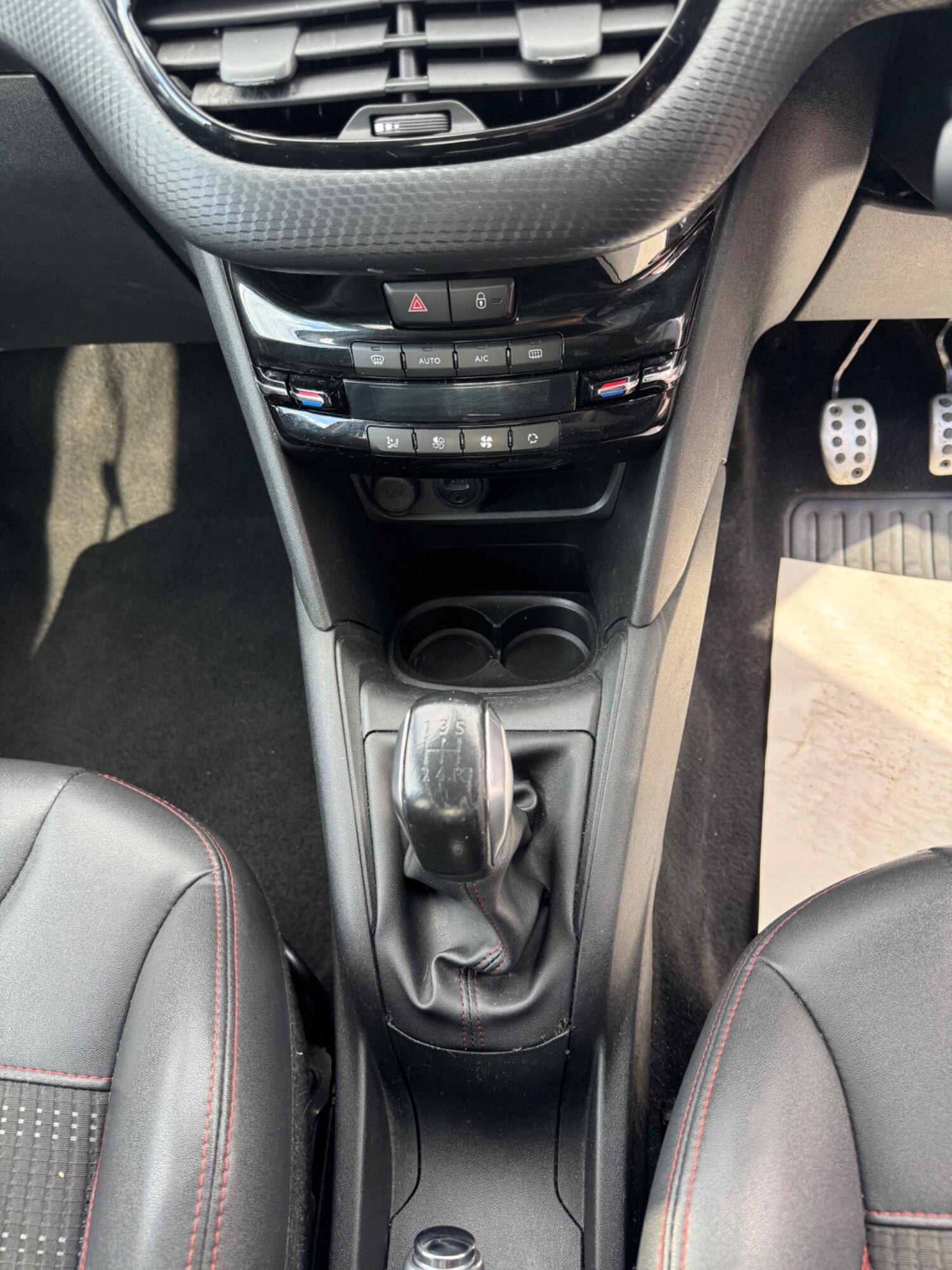 Used Peugeot 208 2018 for sale - 76449356: Photo 26