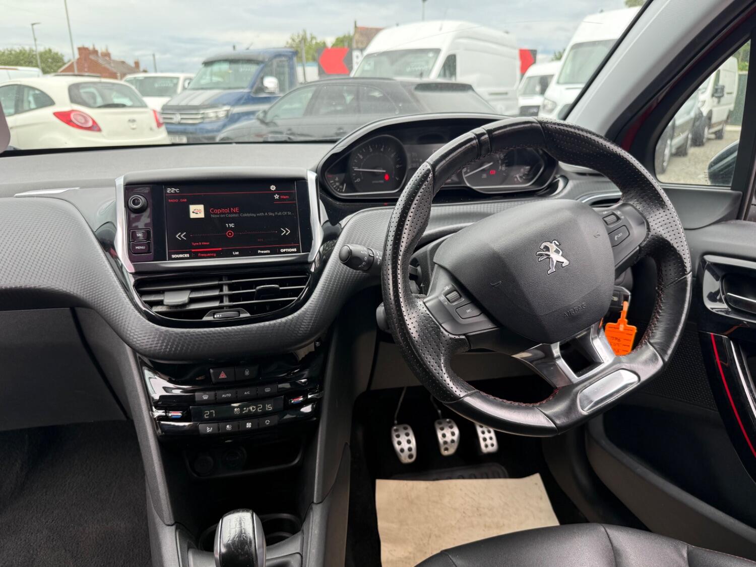 Used Peugeot 208 2018 for sale - 76449356: Photo 3