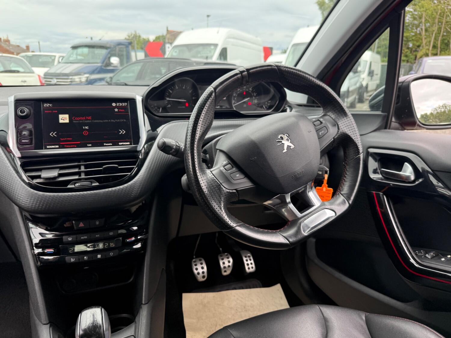 Used Peugeot 208 2018 for sale - 76449356: Photo 6
