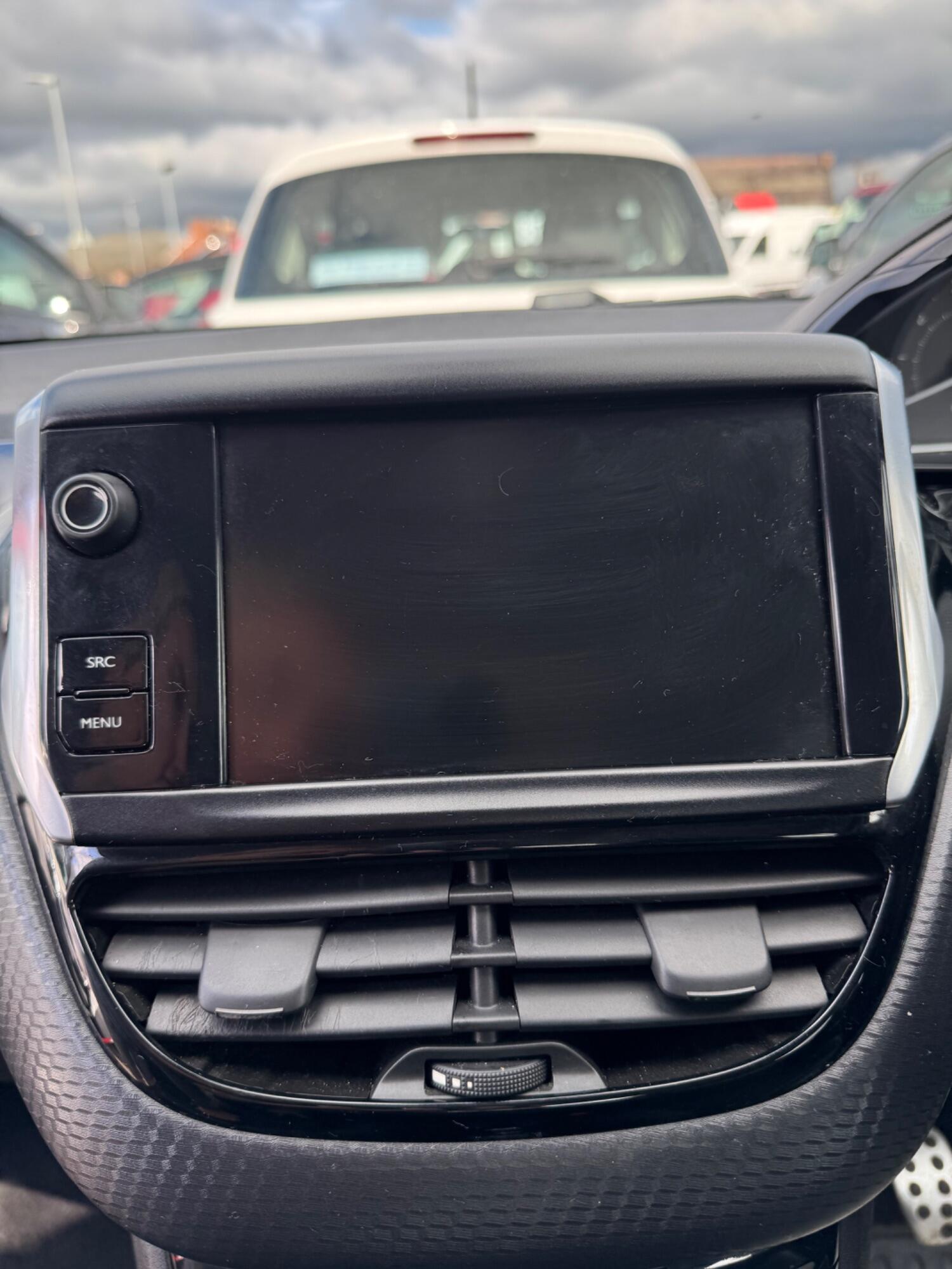 Used Peugeot 208 2018 for sale - 76449356: Photo 8