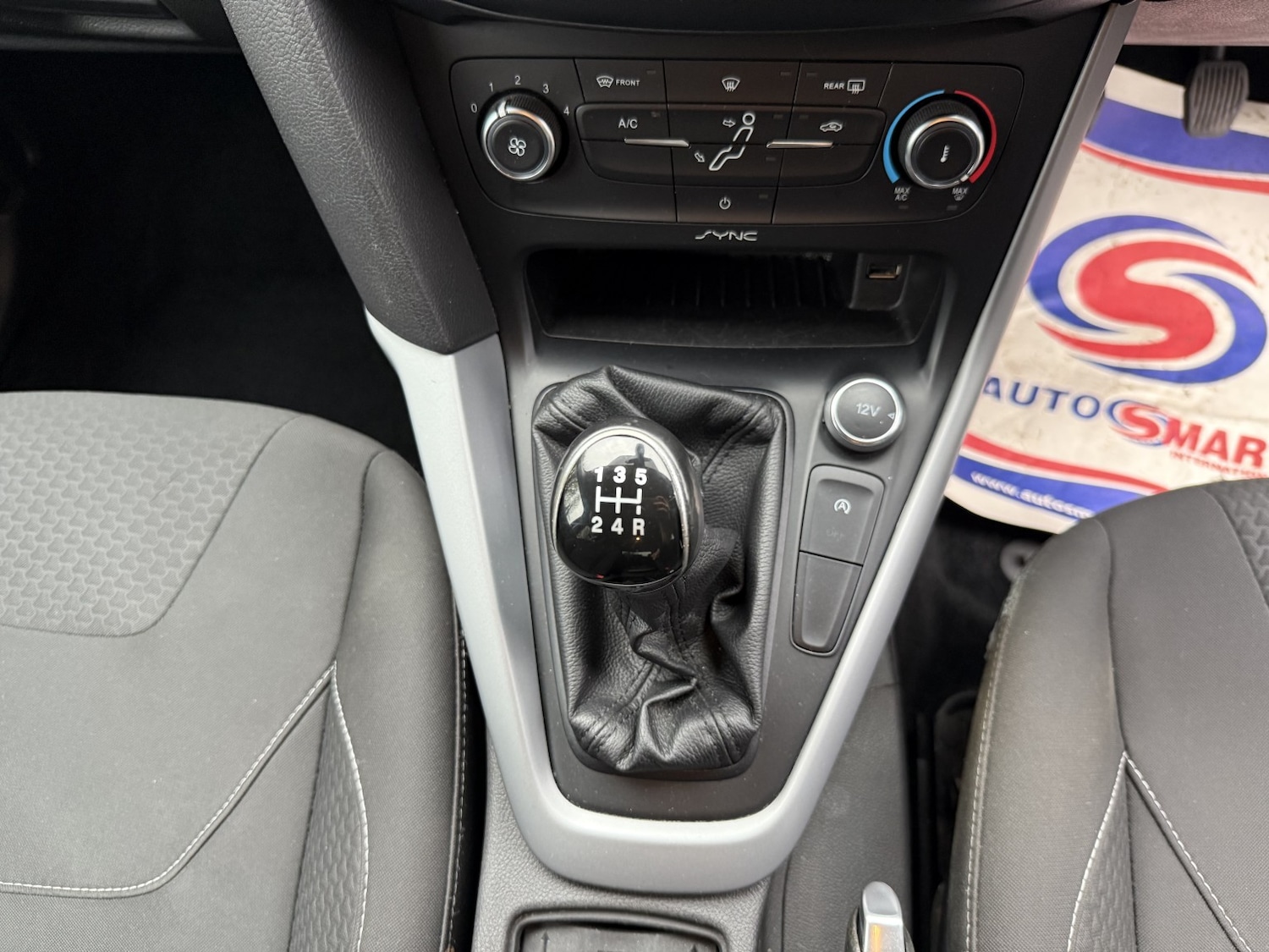 Used Ford Focus 2015 for sale - 76794356: Photo 9