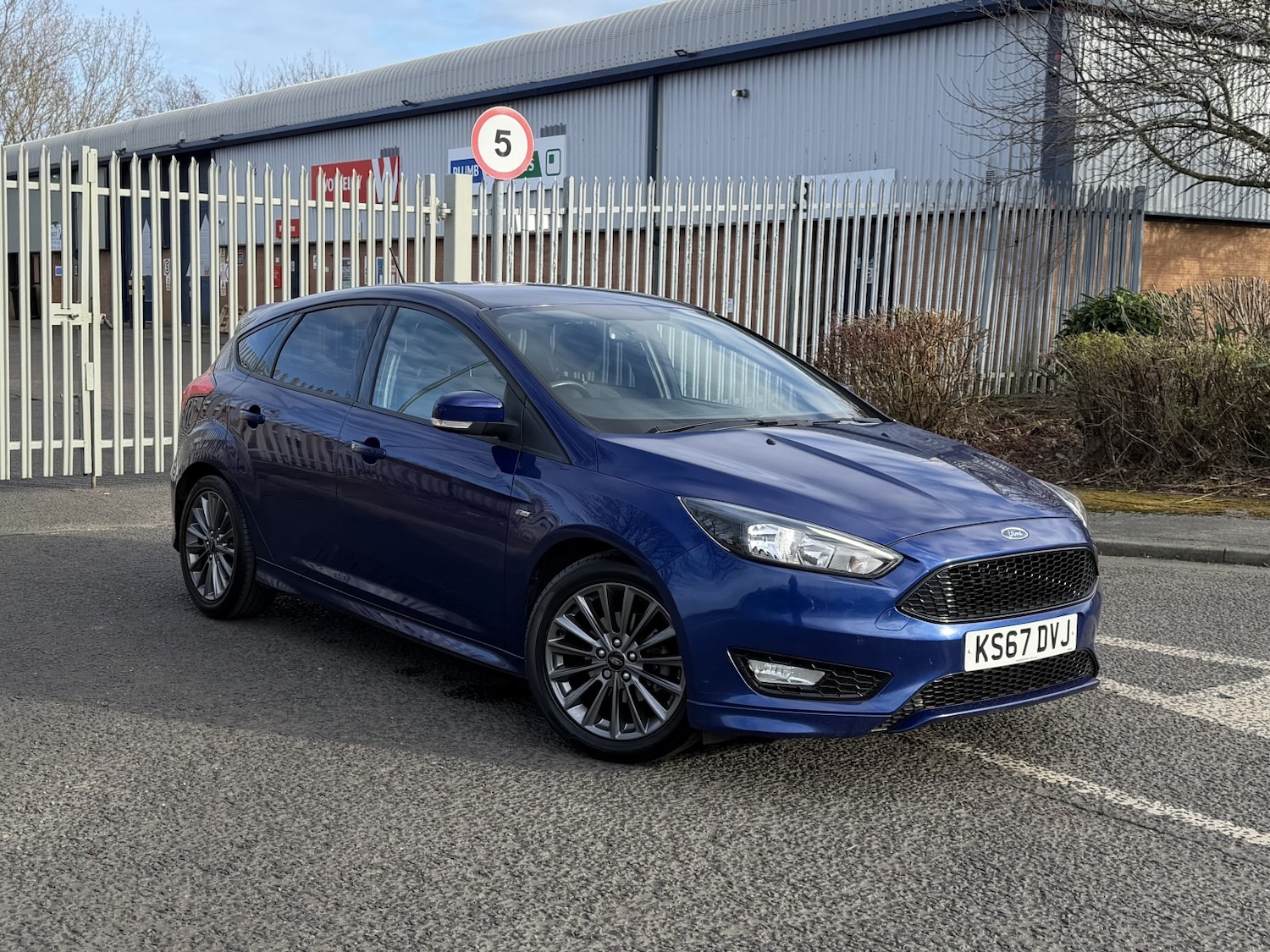 Used Ford Focus 2017 for sale - 77721185: Photo 2