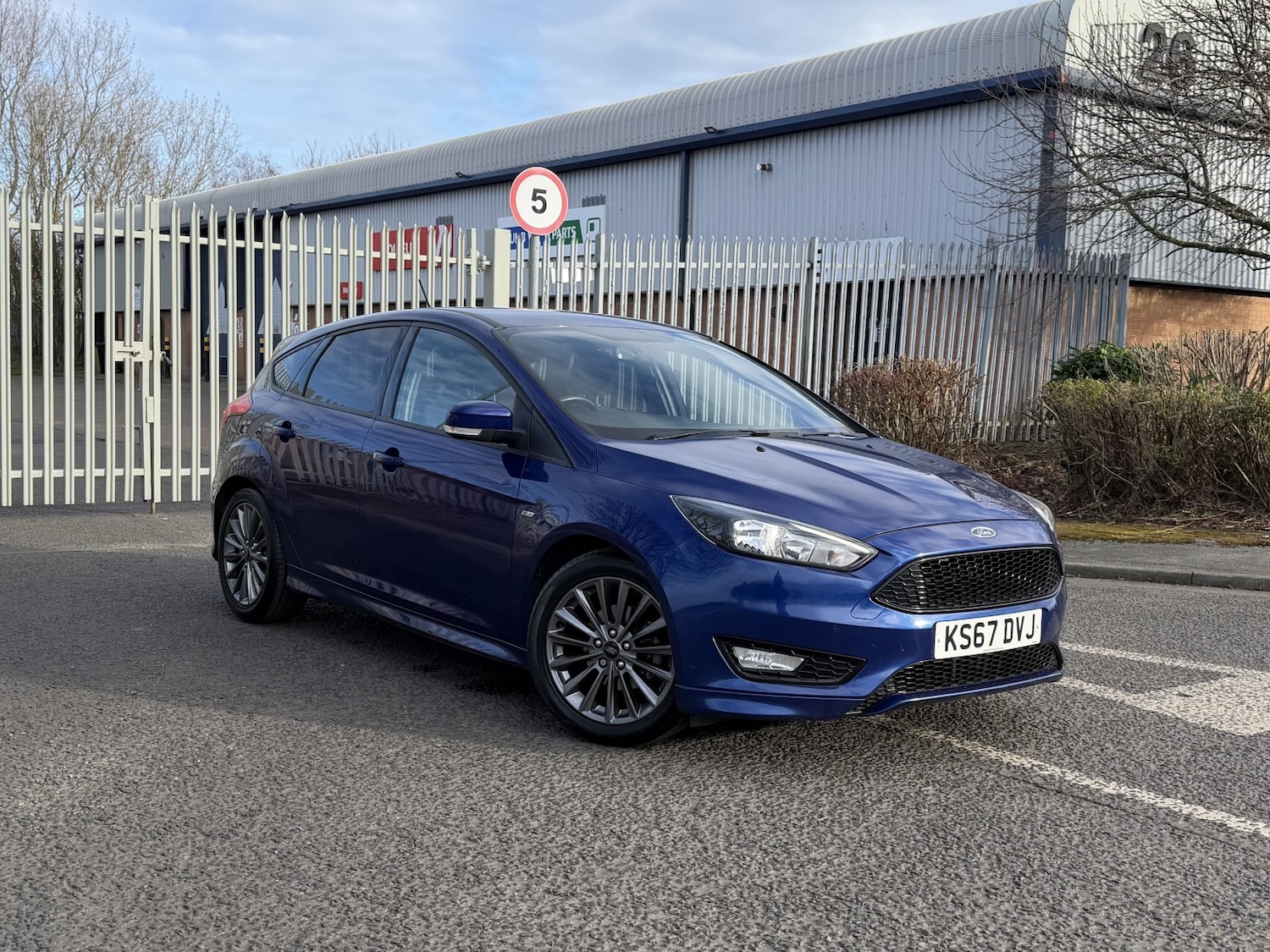 Used Ford Focus 2017 for sale - 77721185: Photo 3