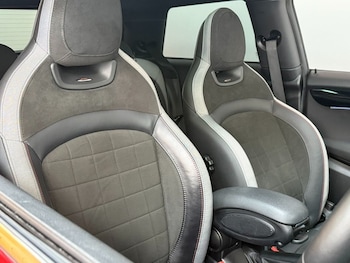 Used MINI Hatch 2024 for sale - 79309127: Photo