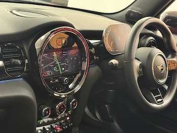 Used MINI Hatch 2024 for sale - 79309127: Photo