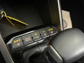 Used Kia Stonic 2024 for sale - 79791417: Photo