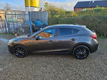 Used Mazda Mazda3 2015 for sale - 76980083: Photo