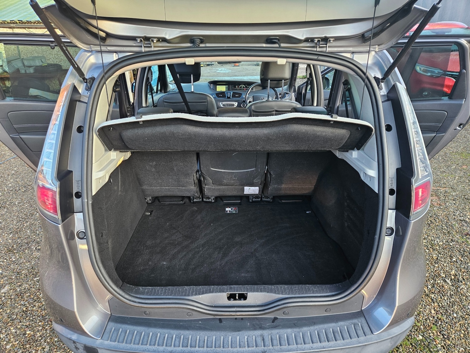 Used Renault Scenic 2015 for sale - 76908270: Photo 11