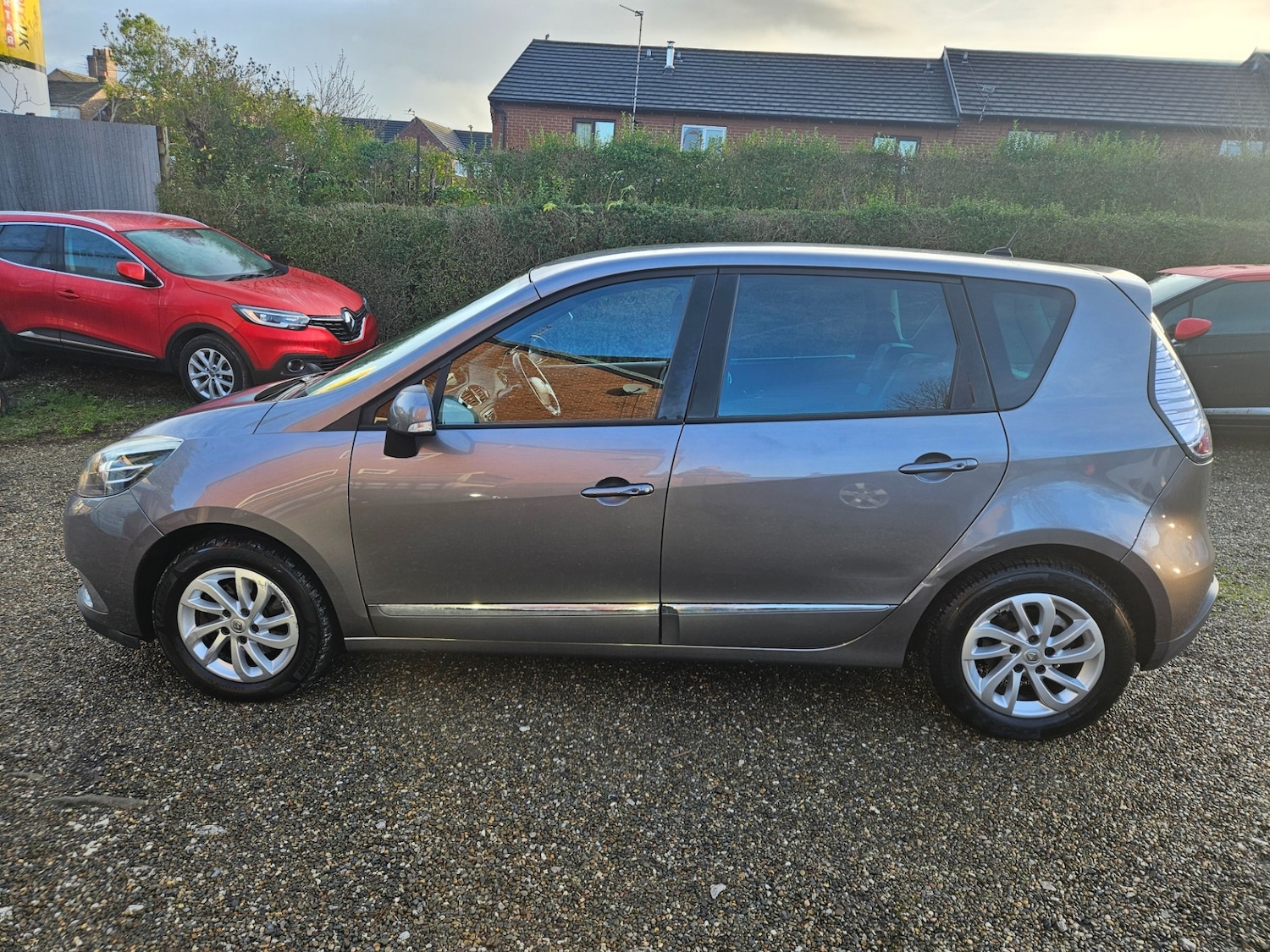 Used Renault Scenic 2015 for sale - 76908270: Photo 4