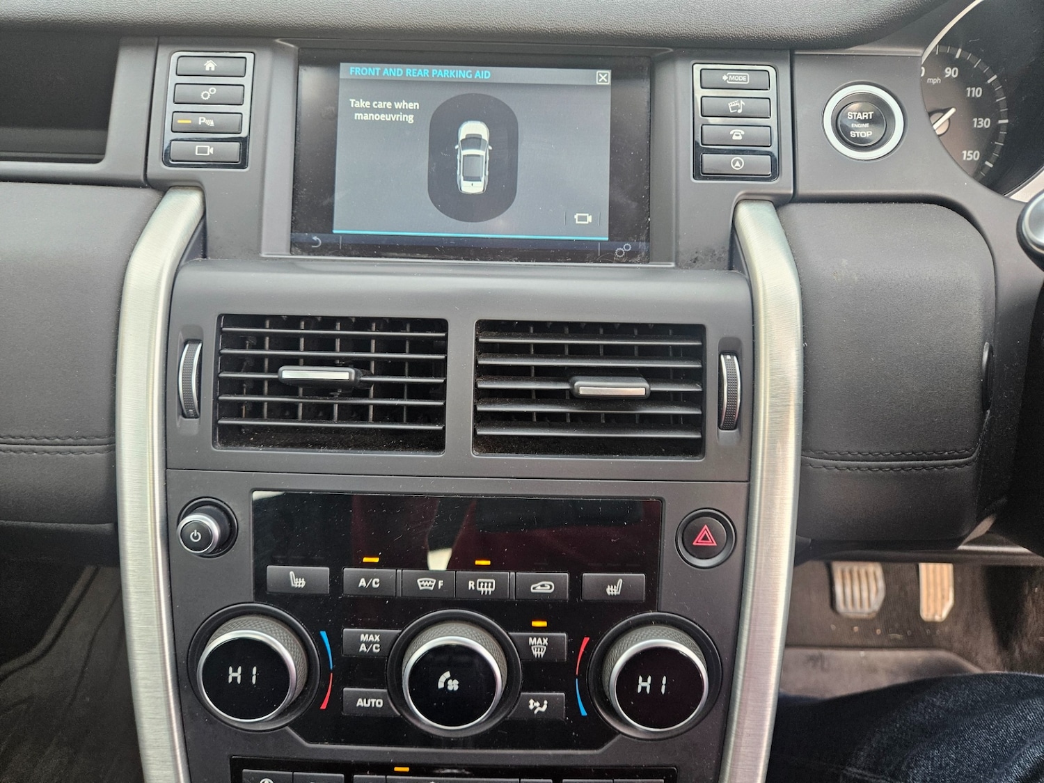 Used Land Rover Discovery Sport 2017 for sale - 76894524: Photo 13