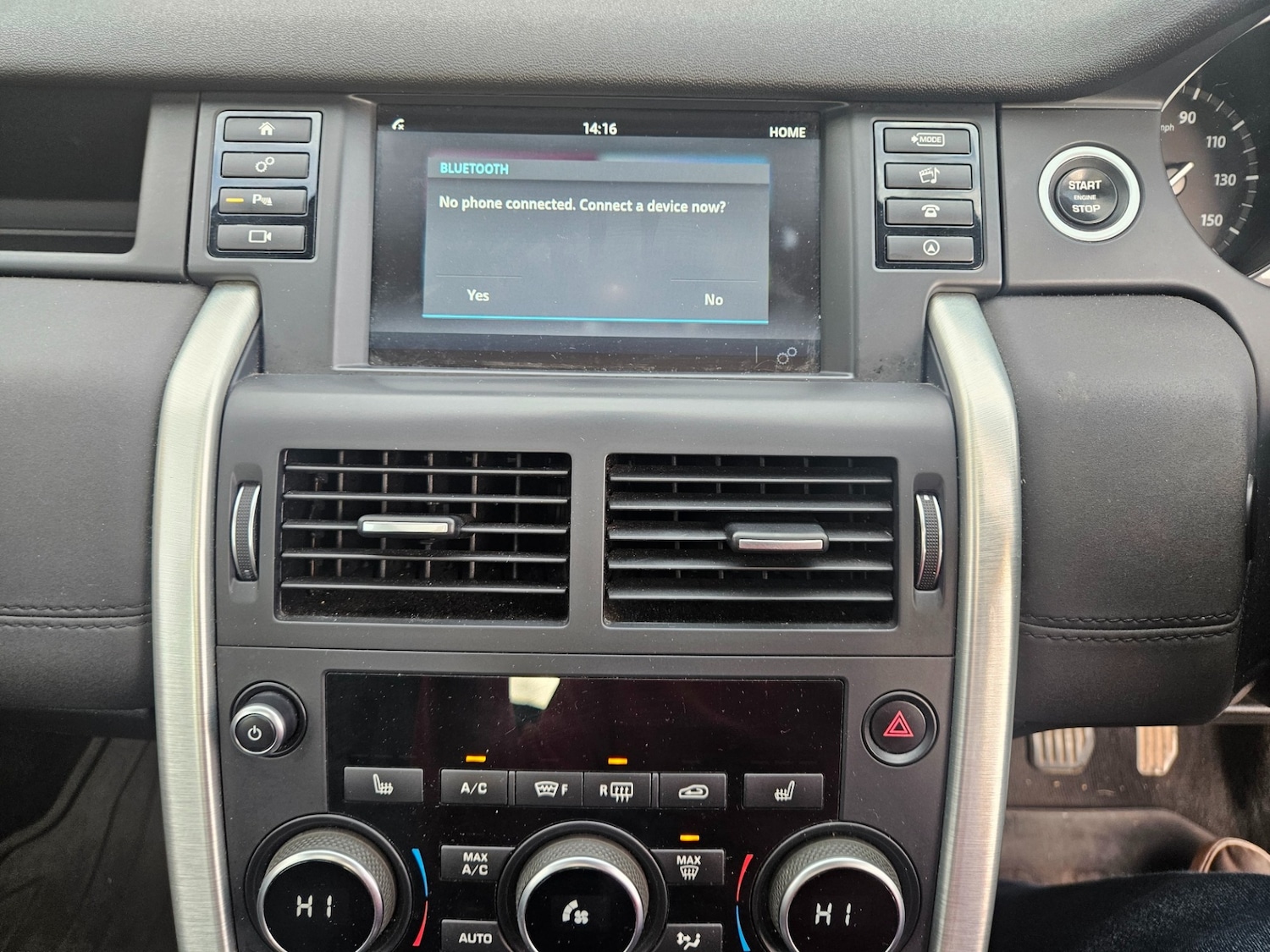 Used Land Rover Discovery Sport 2017 for sale - 76894524: Photo 14