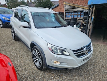 2010 (10) - 2.0 TDi Summit 5dr DSG 4Motion