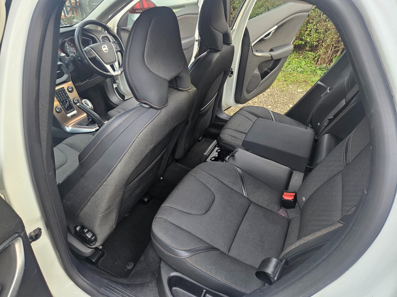 Used Volvo V40 2013 for sale - 76719939: Photo 12