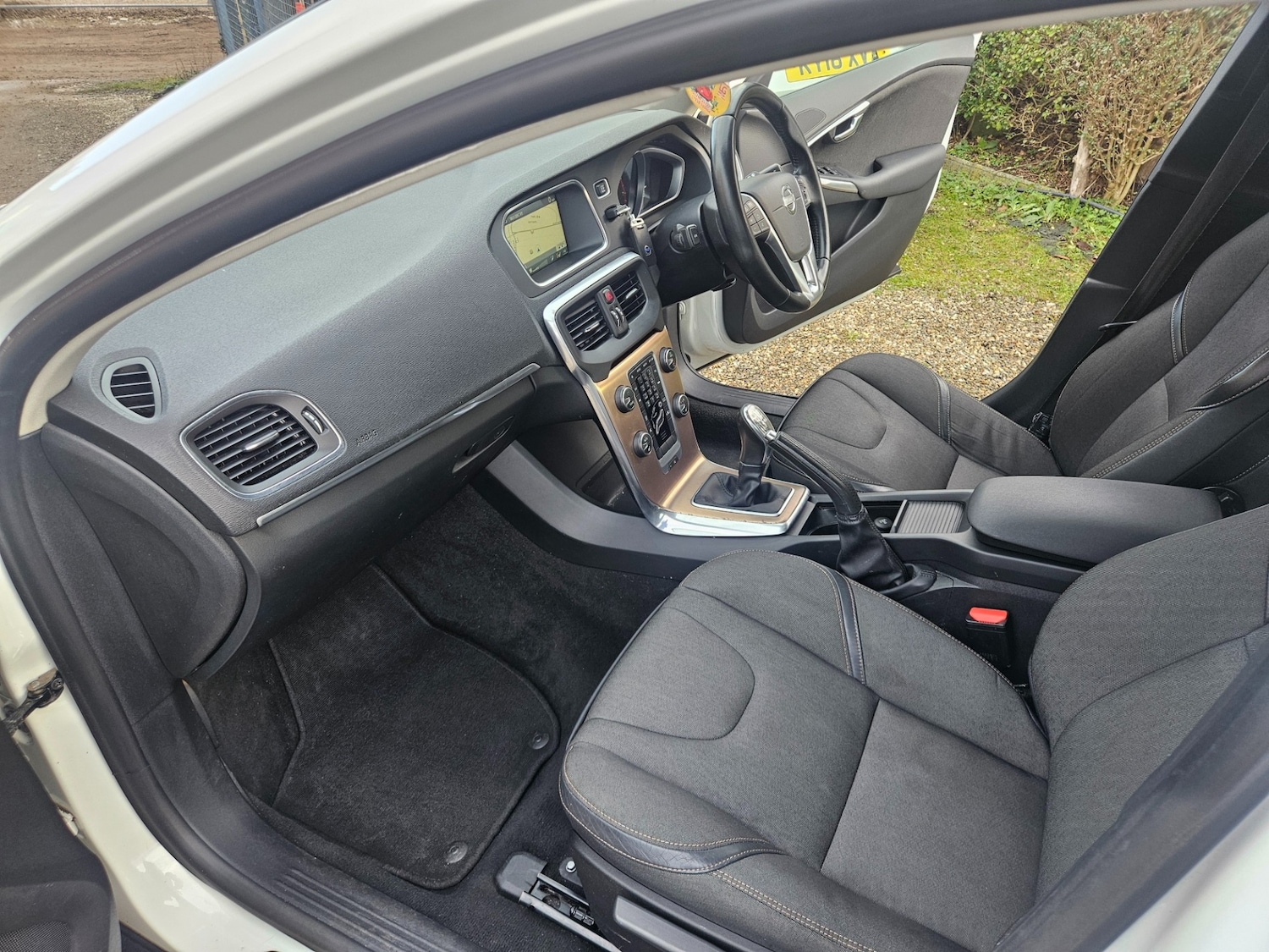 Used Volvo V40 2013 for sale - 76719939: Photo 13