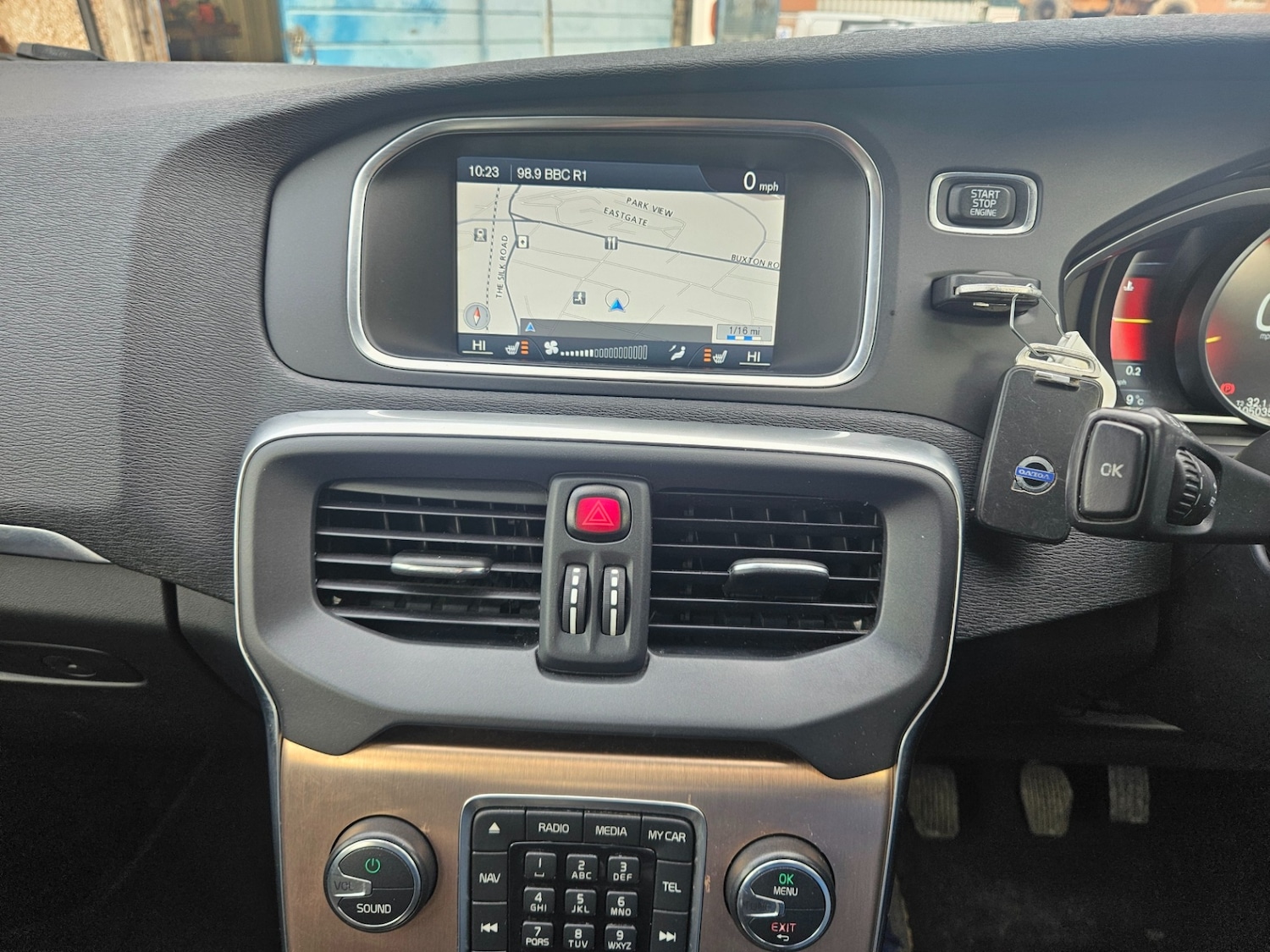 Used Volvo V40 2013 for sale - 76719939: Photo 14