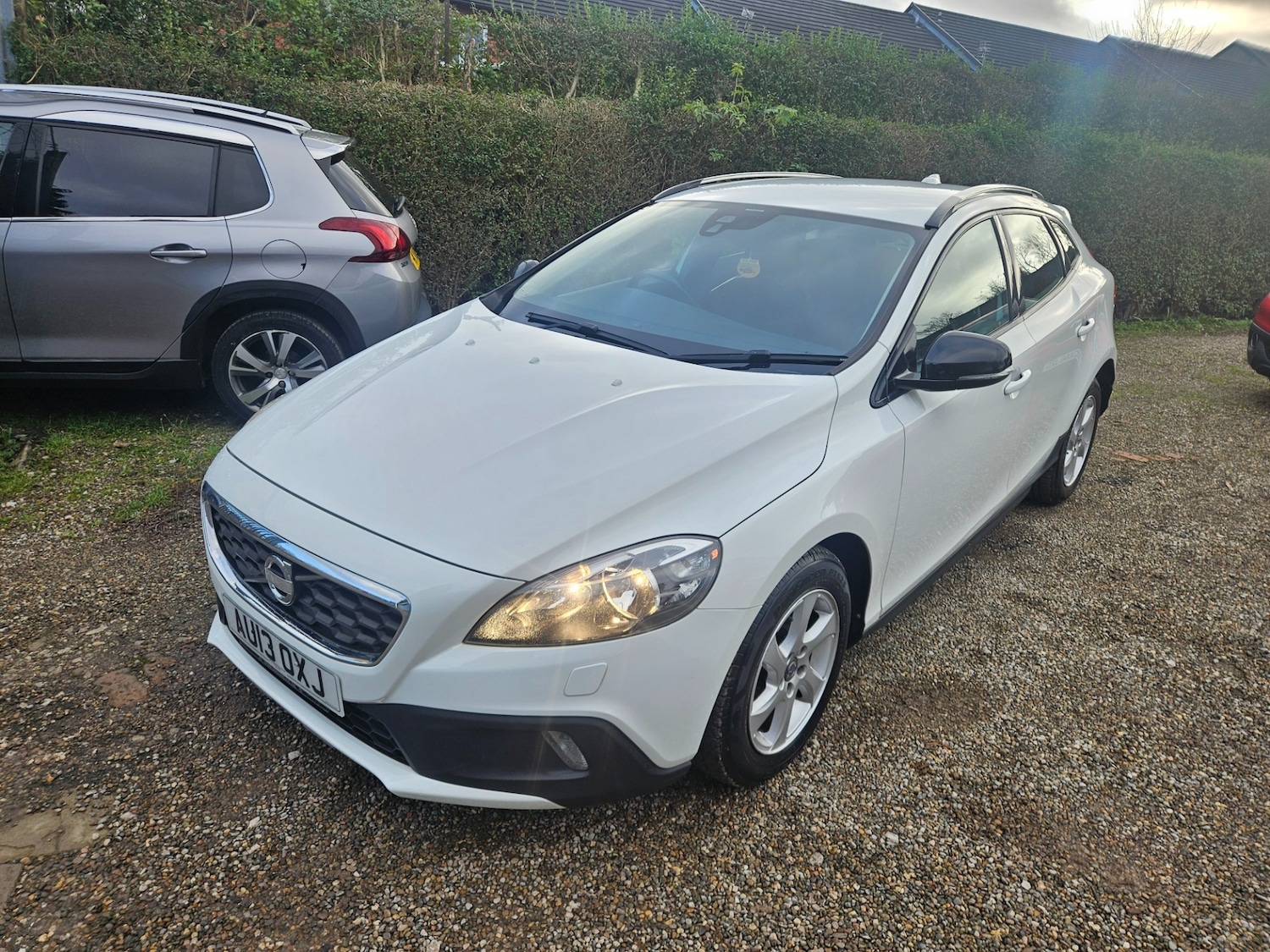 Used Volvo V40 2013 for sale - 76719939: Photo 3