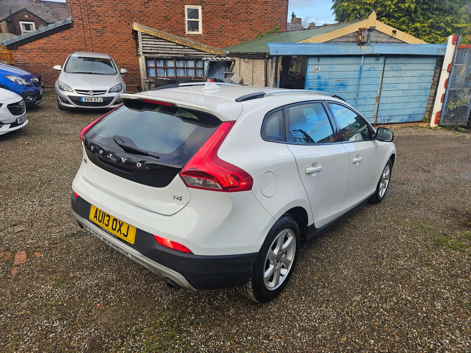 Used Volvo V40 2013 for sale - 76719939: Photo 7