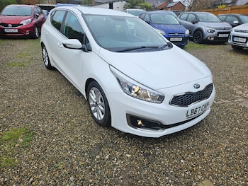 Used Kia Ceed 2018 for sale - 76464531: Photo