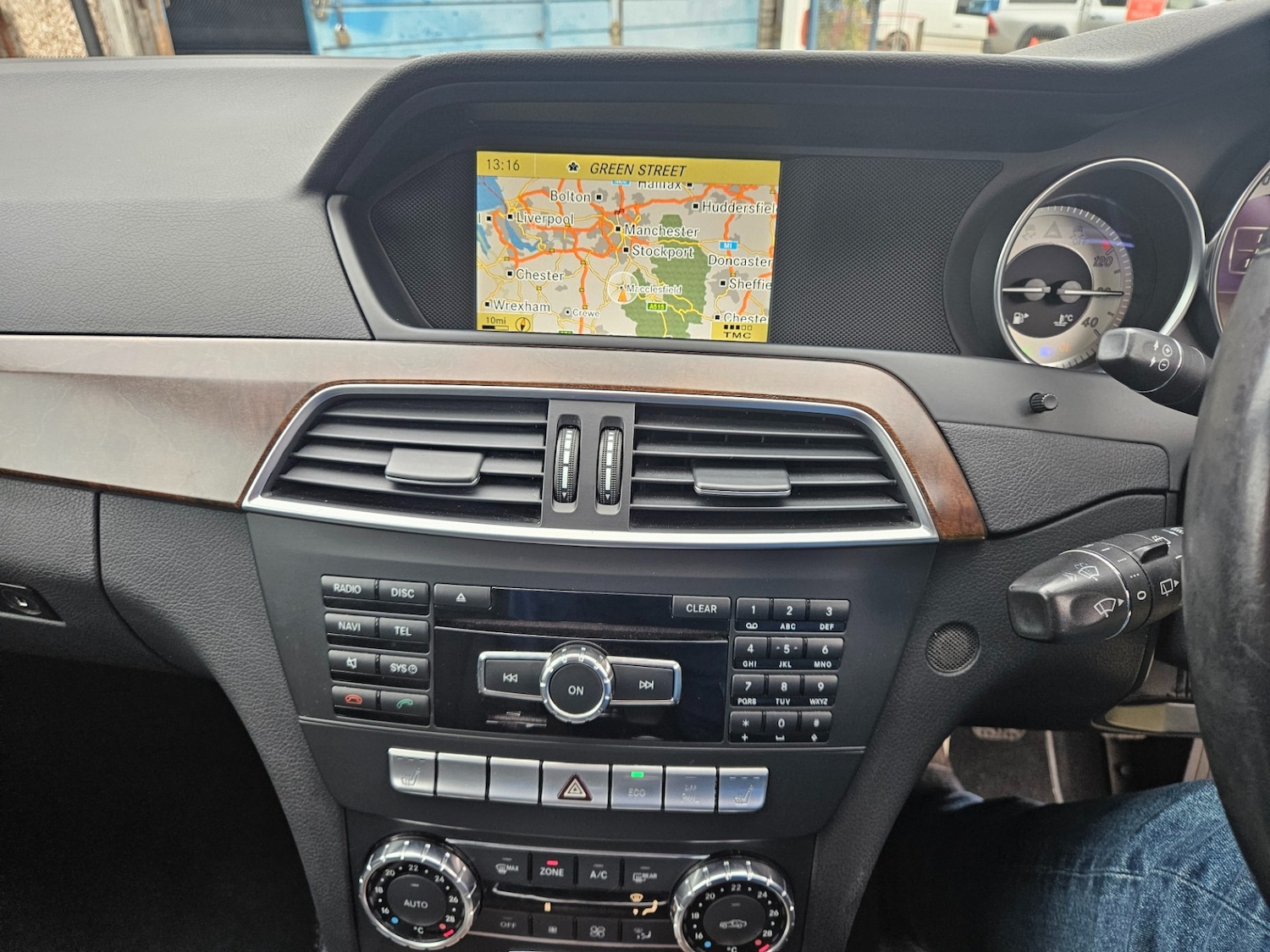 Used Mercedes-Benz C Class 2011 for sale - 76412218: Photo 14