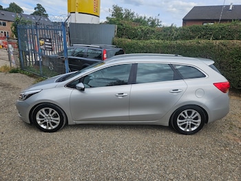 Used Kia Ceed 2013 for sale - 79467975: Photo